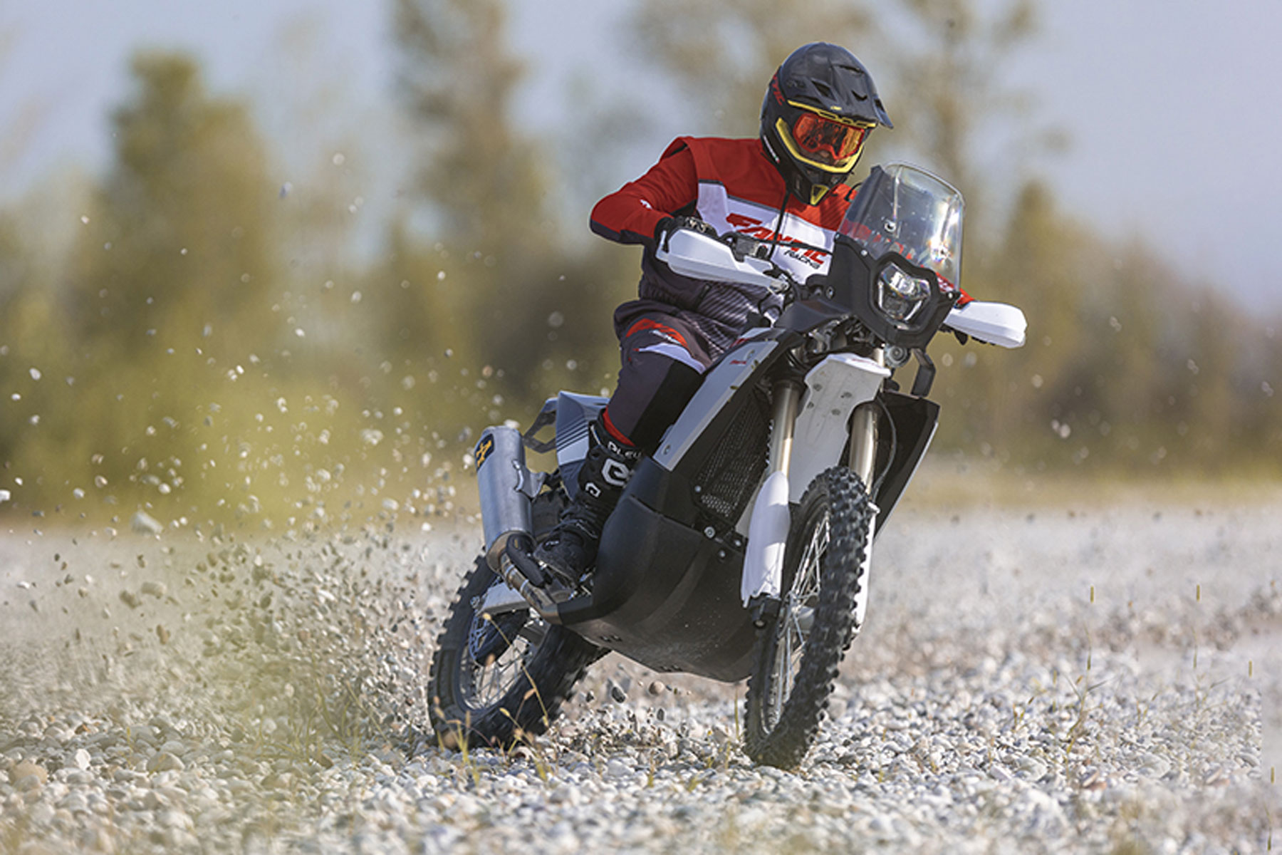 --Fantic_Rally_XEF_001.jpg